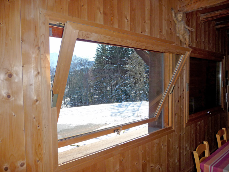 Robert Baz fabrication de fenêtres en bois sur mesure à Cordon