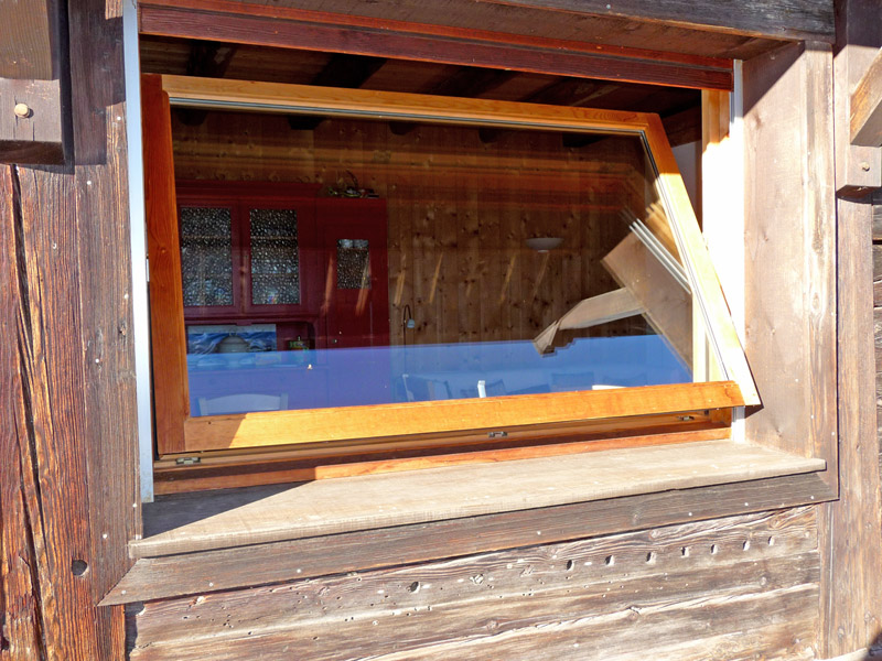 Robert Baz fabrication de fenêtres en bois sur mesure près de Megève